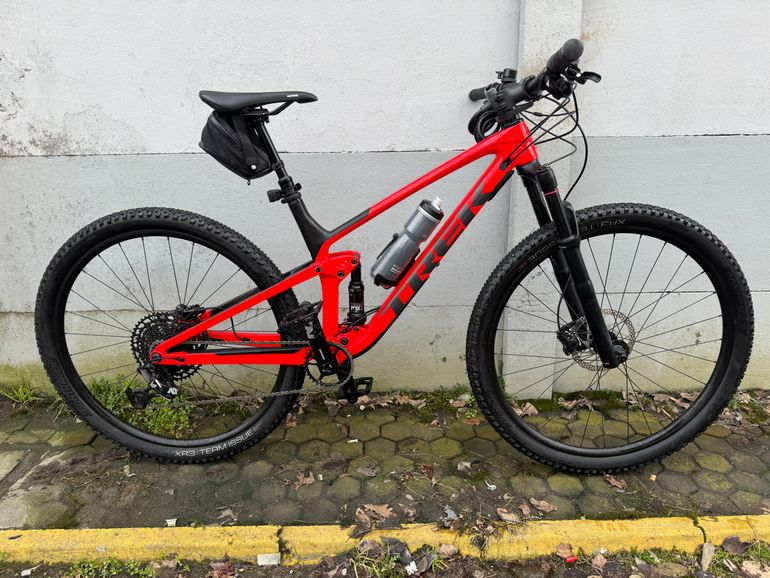 Used Trek Top Fuel 9.7 2020 2020 Mountainbike, Red, 29 — image 1 of 10