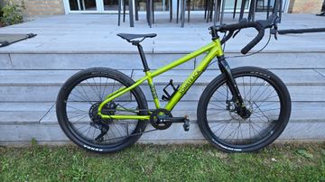 Used Bombtrack BEYOND JUNIOR 24" 2020 2020 Road & Gravel, Green — image 1 of 7