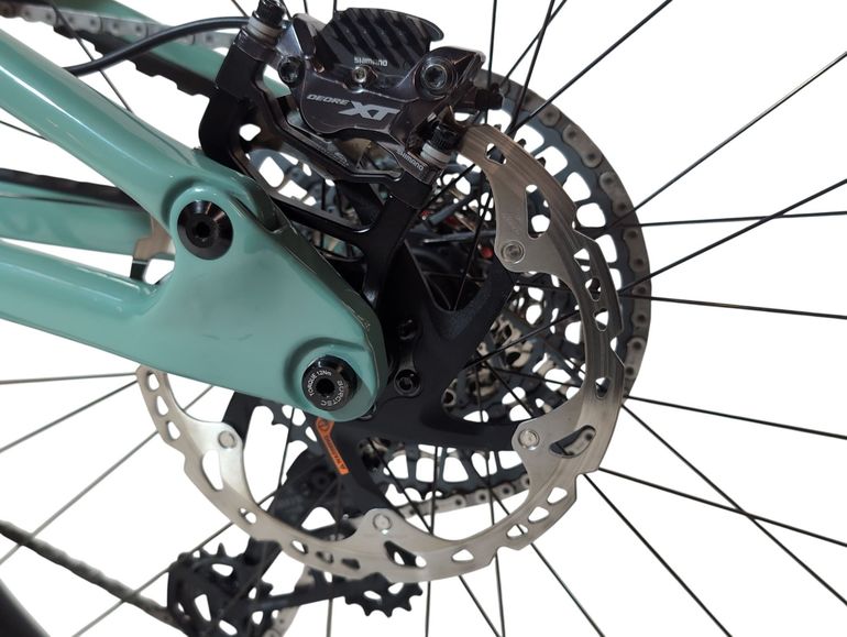 Used Forbidden Druid V2 2023 Mountainbike, Blue — image 9 of 13