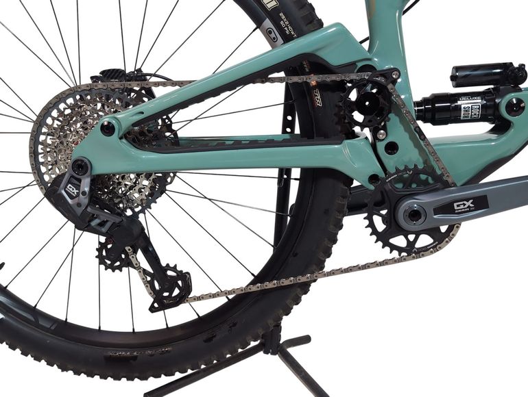 Used Forbidden Druid V2 2023 Mountainbike, Blue — image 3 of 13