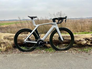 Used Trek Madone SLR 6 Gen 7 2023 2023 Road & Gravel, Hellgrau — image 5 of 5