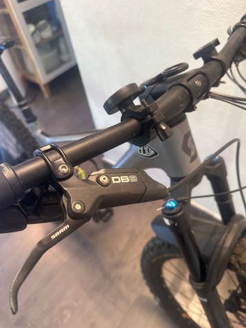Used Scott Spark 920 2023 2023 Mountainbike, Light Gray, 29 — image 4 of 8