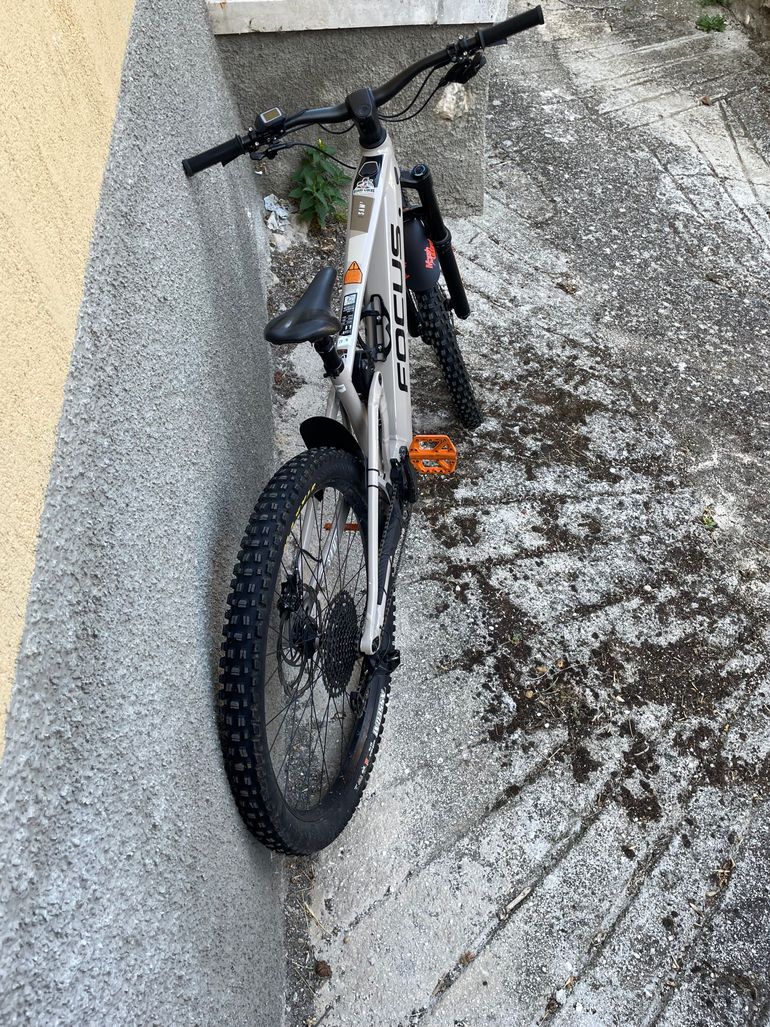 Used Focus Sam SRAM X01 DH 2021 Mountainbike, Orange — image 1 of 3
