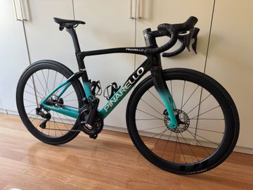 Pinarello F7 ULTEGRA Di2 2024 2024 Road & Gravel usato