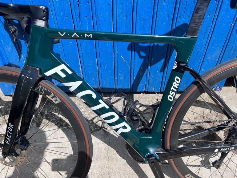 Brugt Factor Ostro Van Shimano Ultegra Di2 2025 Road & Gravel — billede 10 af 10