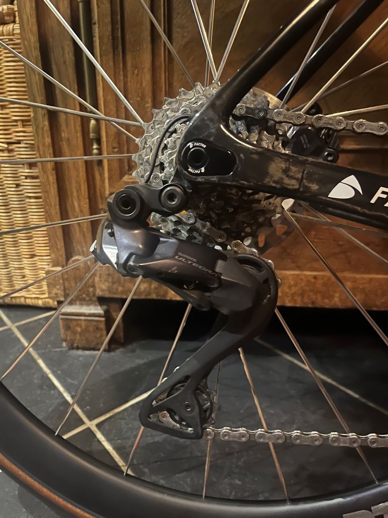 Used Factor Ostro Shimano Ultegra Di2 2025 Road & Gravel, Verde — image 3 of 6