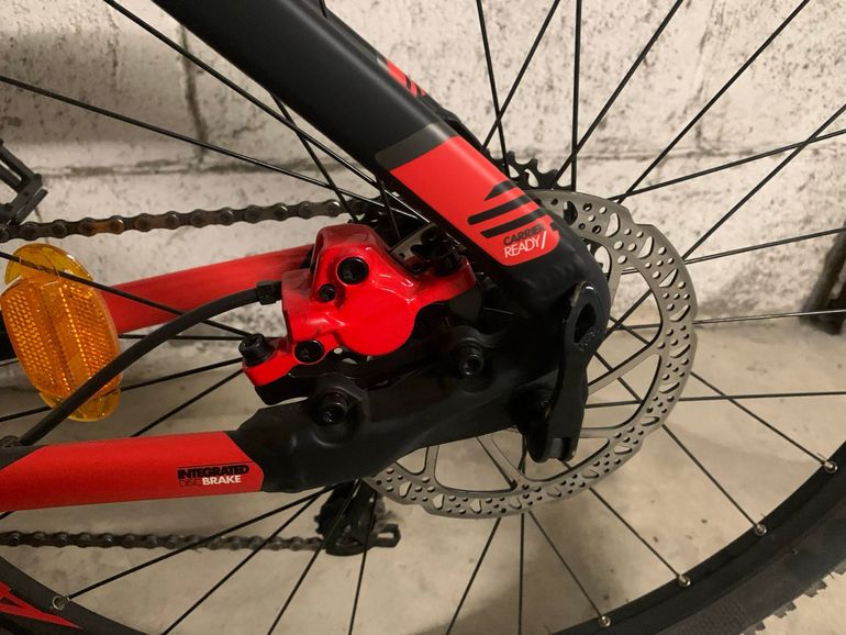 ROCKRIDER ST 560, 2019 2019 Mountainbike de segunda mano, Rojo — imagen 2 de 5