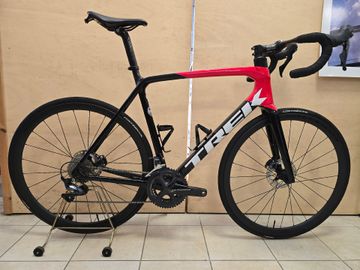 Used Trek Sl6 2022 Road & Gravel