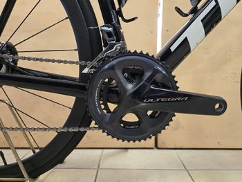 Used Trek Sl6 2022 Road & Gravel, Rot — image 6 of 15