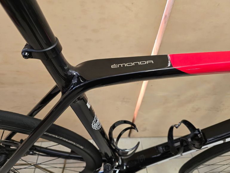 Used Trek Sl6 2022 Road & Gravel, Rot — image 3 of 15