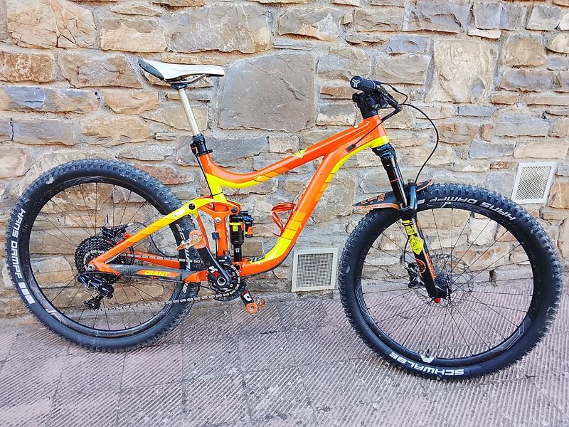 Giant Reign 27.5 1 2015 2015 Mountainbike usato, Arancione — immagine 1 di 15