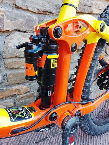 Giant Reign 27.5 1 2015 2015 Mountainbike usato, Arancione — immagine 11 di 15