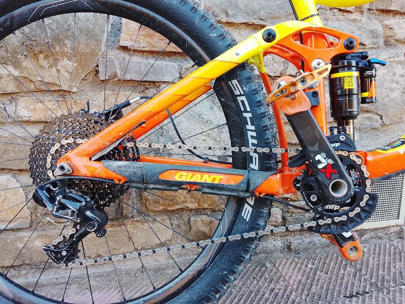 Giant Reign 27.5 1 2015 2015 Mountainbike usato, Arancione — immagine 3 di 15