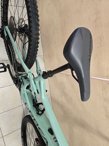 Used Orbea Wild 2021 Mountainbike, Green — image 3 of 17
