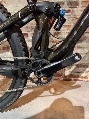 Used Lapierre Zesty CF 8.9 2024 2024 Mountainbike, Black, 29 — image 4 of 7