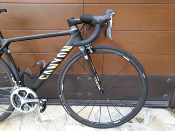Used Canyon Ultimate CF SLX 9 2017 Road & Gravel, Black — image 7 of 8