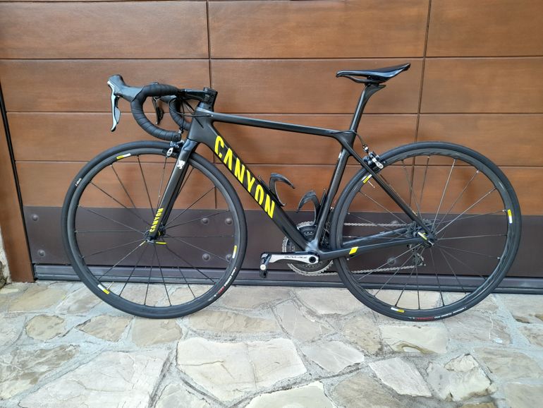Used Canyon Ultimate CF SLX 9 2017 Road & Gravel, Black — image 2 of 8