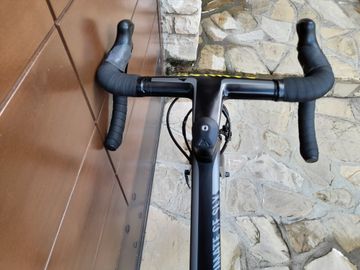 Used Canyon Ultimate CF SLX 9 2017 Road & Gravel, Black — image 5 of 8