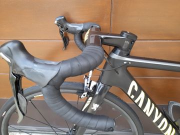 Used Canyon Ultimate CF SLX 9 2017 Road & Gravel, Black — image 8 of 8