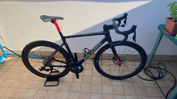 Used Colnago V4Rs Disc Ultegra Di2 8100 w/Fulcrum Racing 600 Wheels 2024 2024 Road & Gravel, Black — image 9 of 10
