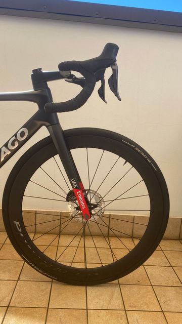 Used Colnago V4RS Disc 2024 Road & Gravel, Black — image 2 of 7