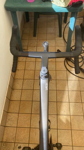 Used Colnago V4RS Disc 2024 Road & Gravel, Black — image 4 of 7