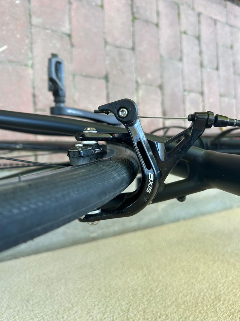 Used Specialized Allez Elite 2022 2022 Road & Gravel, Black — image 7 of 13