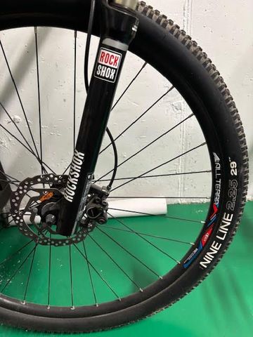 Used GT Zaskar Comp 9R 2017 2017 Mountainbike, Light Gray, 29 — image 3 of 7