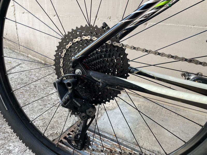 Gebrauchtes Cannondale 2015 Mountainbike, Weiß, 29 — Bild 3 von 31