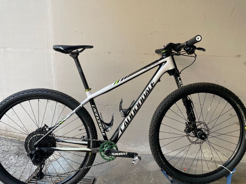 Gebrauchtes Cannondale 2015 Mountainbike, Weiß, 29 — Bild 1 von 31