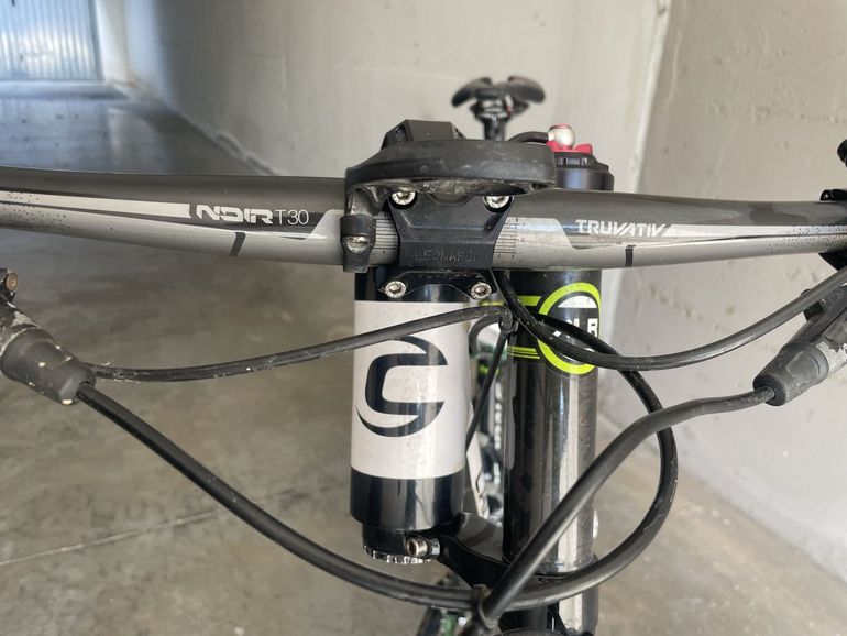 Used Cannondale 2015 Mountainbike, White, 29 — image 14 of 31
