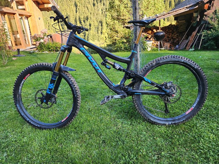 Used PIVOT FIREBIRD 2018 27.5, M 2018 Mountainbike, Black, 27.5 (650B) — image 2 of 3