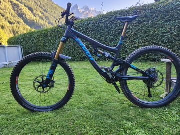 Used PIVOT FIREBIRD 2018 27.5, M 2018 Mountainbike, Black, 27.5 (650B) — image 1 of 3