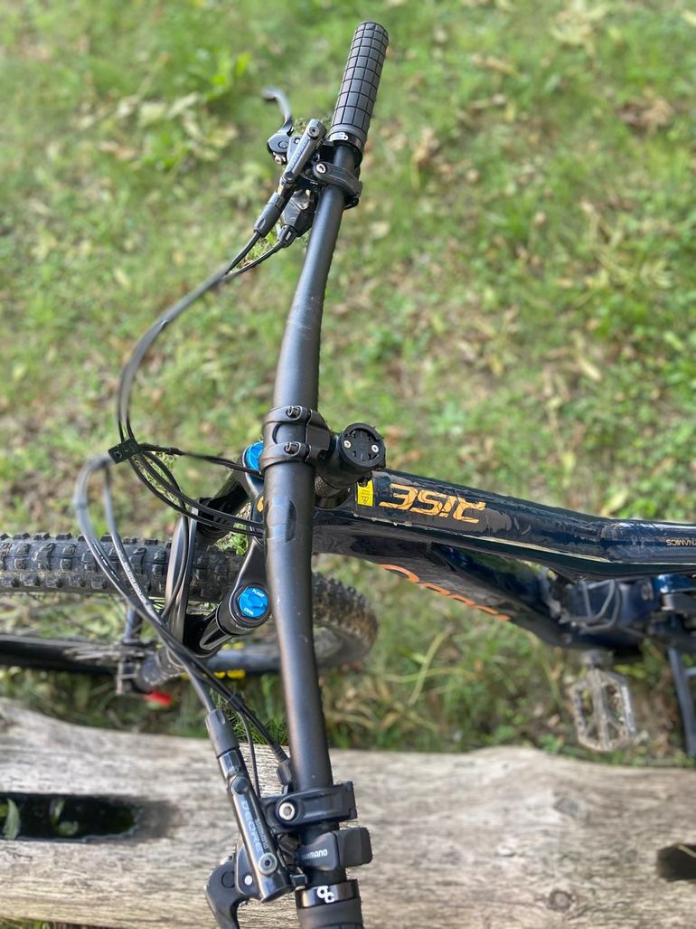 Tweedehands Orbea RISE M20 2022 2022 Mountainbike — afbeelding 9 van 16