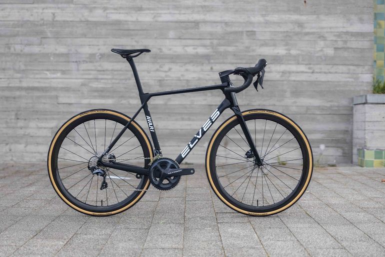 Elves Avari Road Bike 自転車本体 ELVES AVARI PRO DISC Size46 UCI