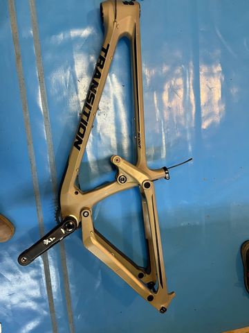Used Transition Scout Carbon XT 2022 Frameset 2022 Mountainbike, Green, 27.5 — image 2 of 3