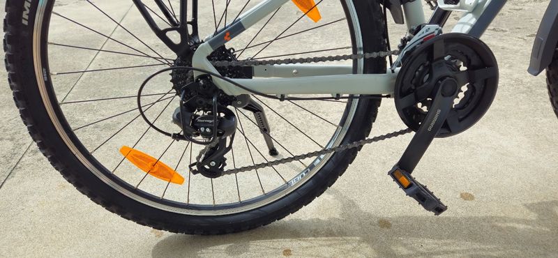 Used Cube 260 Allroad 2023 Mountainbike, White — image 3 of 8