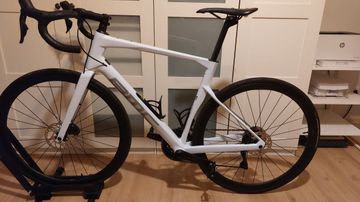 Used BMC Roadmachine FOUR 2024 2024 Road & Gravel, White — image 2 of 6