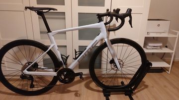 Used BMC Roadmachine FOUR 2024 2024 Road & Gravel, White — image 1 of 6