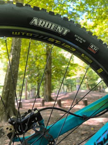 Used GT Sensor Elite 2017 2017 Mountainbike, Blue, 27.5 — image 6 of 15