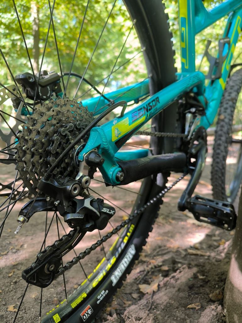 Used GT Sensor Elite 2017 2017 Mountainbike, Blue, 27.5 — image 3 of 15