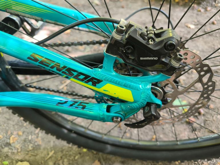 Used GT Sensor Elite 2017 2017 Mountainbike, Blue, 27.5 — image 9 of 15