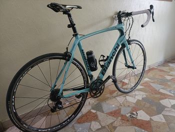 【美品】BIANCHI Infinito Campagnolo Athena Bianchi Infinito CV Athena 2015 - Specifications | Reviews | Shops