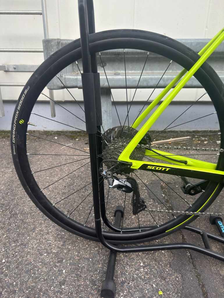 Brugt Scott Addict RC 10 disc 2019 2019 Road & Gravel — billede 5 af 6
