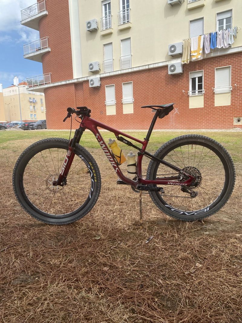 Used Specialized S-Works Epic 2021 Frameset 2021 Mountainbike, Red, 29 — image 1 of 4