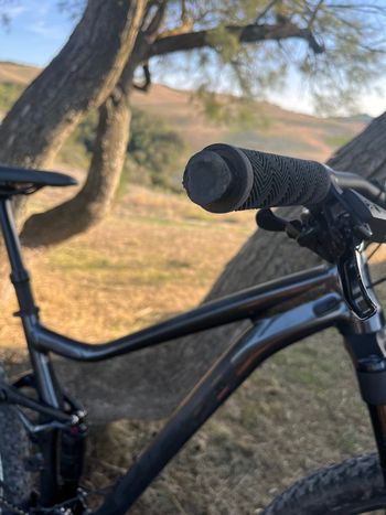 Used Giant Stance 29 2 2024 2024 Mountainbike, Black, 29 — image 5 of 13