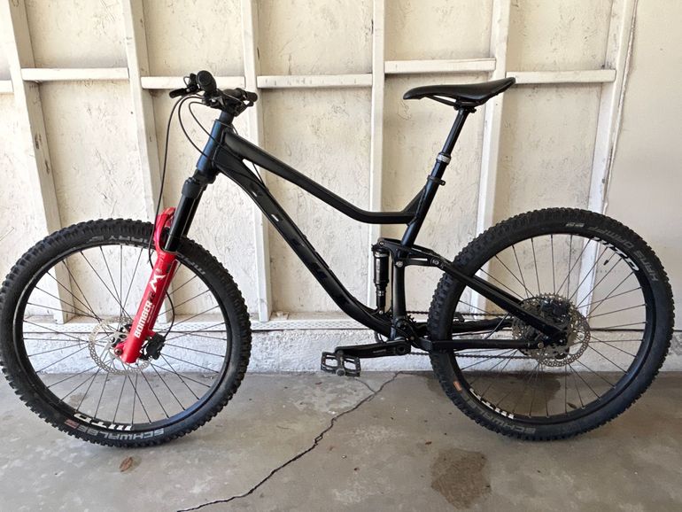 Gebrauchtes Vitus VRX 27.5 2021 Mountainbike, Schwarz — Bild 2 von 9