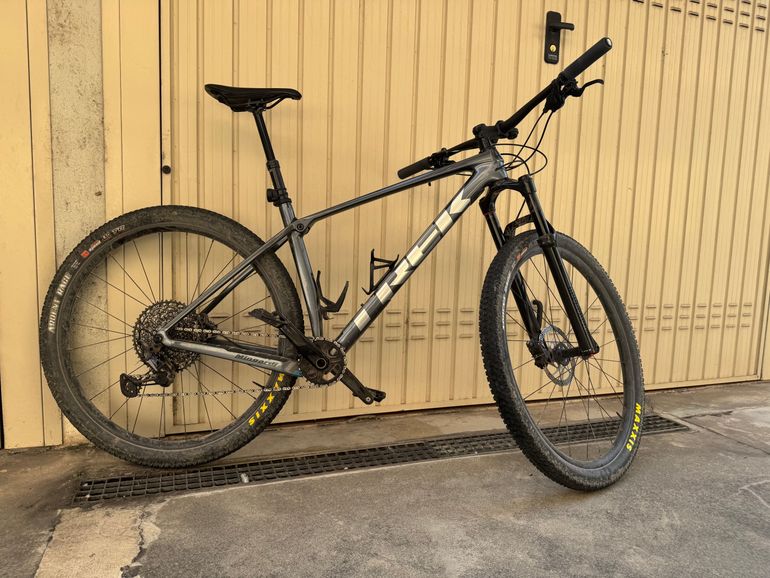 Used Trek Procaliber 9.6 2023 2023 Mountainbike — image 1 of 4