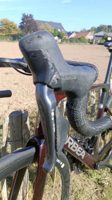 Used Orbea Orca Shimano Ultegra Di2 2024 Road & Gravel, Red — image 3 of 10