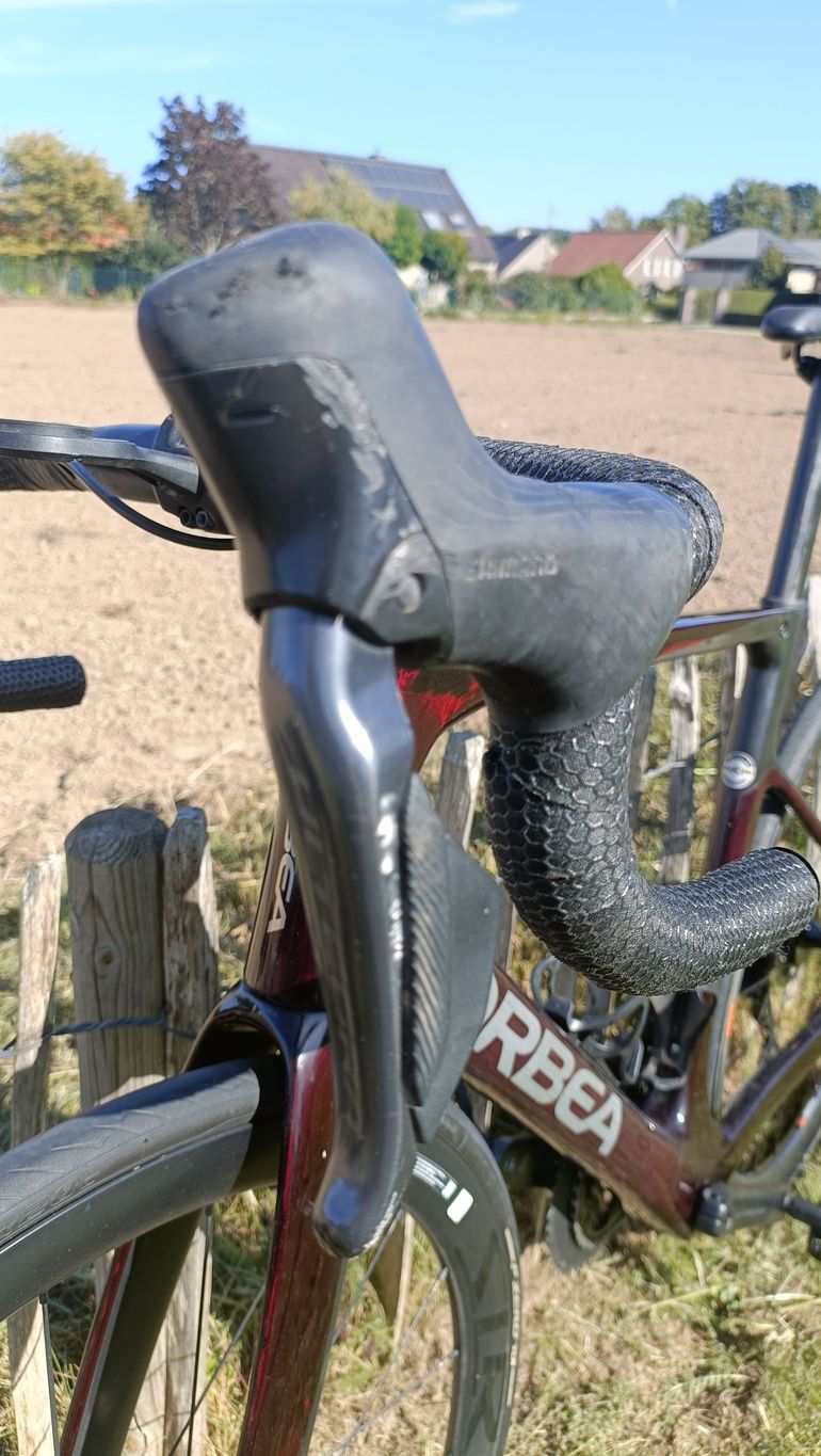 Used Orbea Orca Shimano Ultegra Di2 2024 Road & Gravel, Red — image 3 of 10